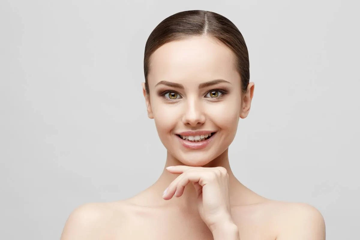 Dermalux LED Phototherapie bei alestetics® Zürich
