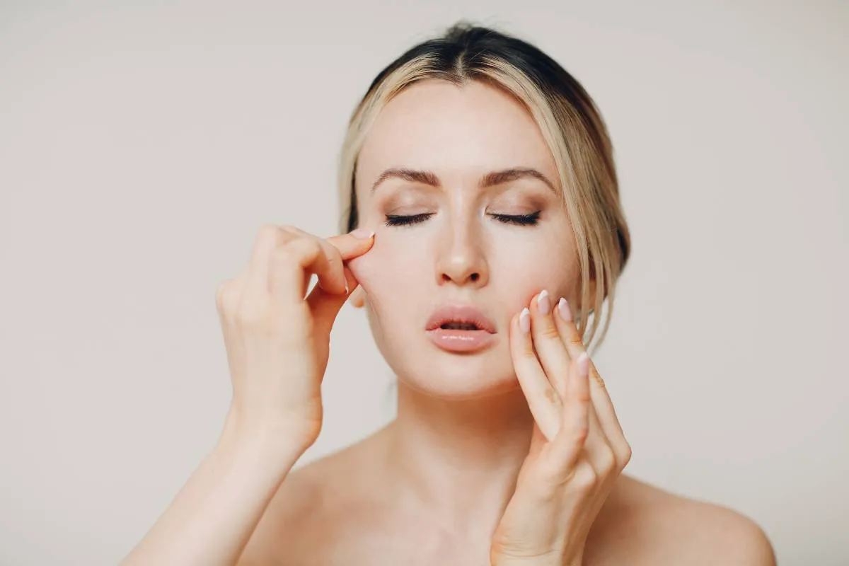 PRX-T33 WiQo Biorevitalisierung italienisches Peeling Zürich alestetics
